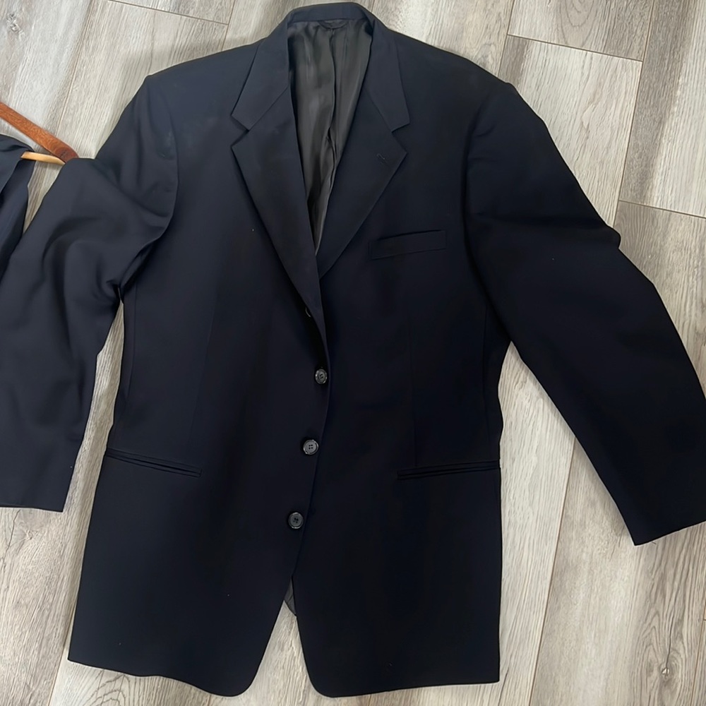 Liz Claiborne dark blue men’s suit.
